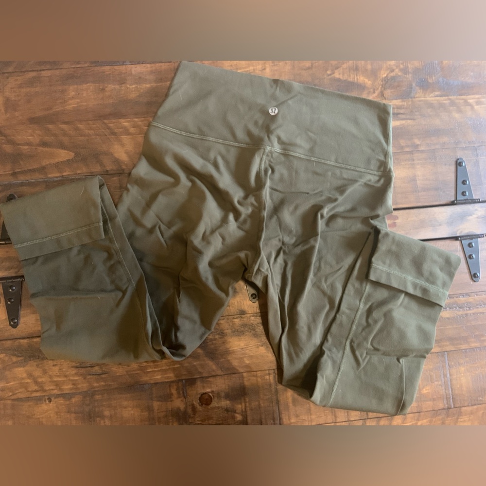 Lululemon leggings size 10